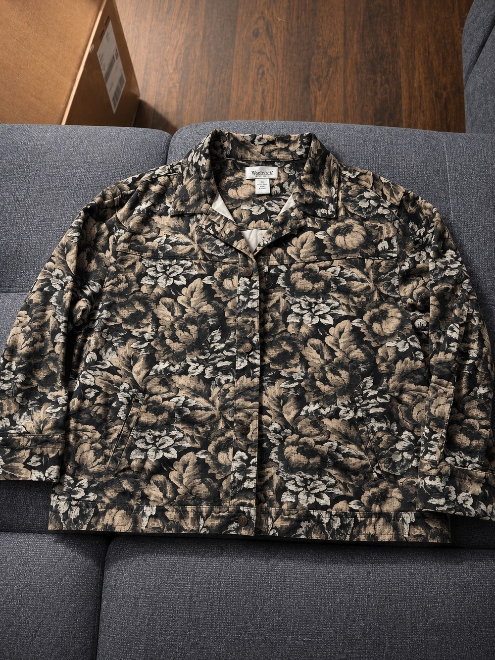 Westbound Neutral Floral Print Button Front Top in Black & Tan